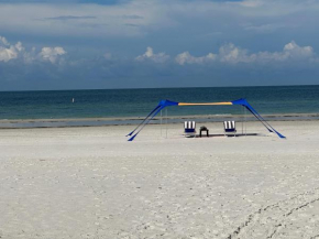 Private condo just steps to St Pete Beach 2